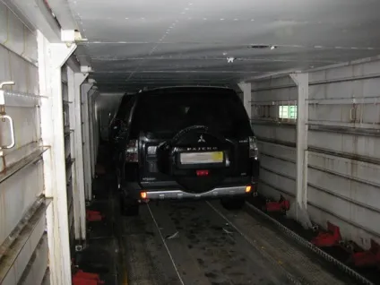 Перевезення легкових автомобілів в вагонах сітках і в суцільнометалевих вагонах (рам ярусів вагона) Перевезення легкових автомобілів в вагонах сітках і в суцільнометалевих вагонах