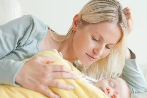 Чому дитина довго не може заснути (жінки немовляти-двофазний третя) Чому дитина довго не може заснути
