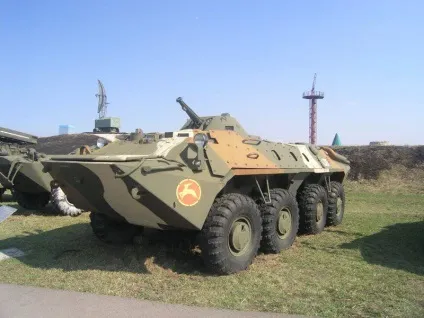Плаваючий колісний бронетранспортер БТР-70 - военное обозрение