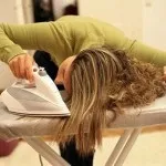 Корисні властивості розмаринового масла для волосся, рецепти домашніх масок і протипоказання розмарину (волосся) Корисні властивості розмаринового масла для волосся, рецепти домашніх масок і протипоказання розмарину
