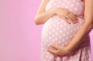 Корисні властивості розмаринового масла для волосся, рецепти домашніх масок і протипоказання розмарину (волосся) Корисні властивості розмаринового масла для волосся, рецепти домашніх масок і протипоказання розмарину