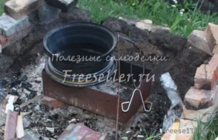 Підставка для казана - саморобки для дачі - саморобки для дачників (труби) Підставка для казана - саморобки для дачі - саморобки для дачників