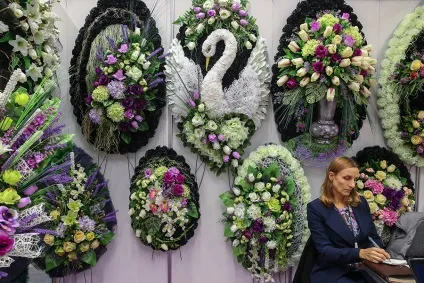 Посмертні витрати скільки коштує похорон і як за них не переплатити (витрати) Посмертні витрати скільки коштує похорон і як за них не переплатити