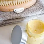 Застосування мандаринового ефірного масла для волосся (мандаринове масло) Застосування мандаринового ефірного масла для волосся