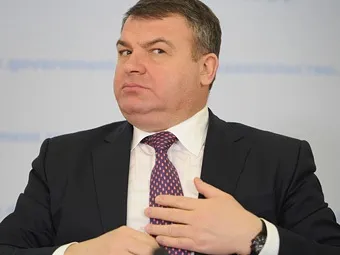 Путін звільнив міністра оборони Сердюкова Україна (міністра) Путін звільнив міністра оборони Сердюкова Україна