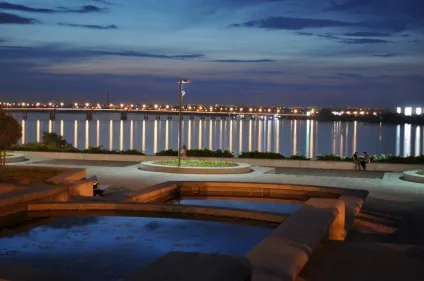 Річка Дніпро (басейн Чорного моря)