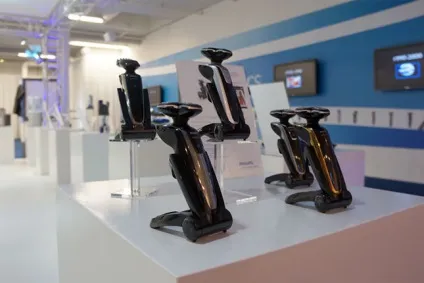 Репортаж з бритвеного виробництва philips (для бриття) Репортаж з бритвеного виробництва philips