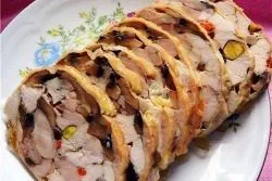 Рулет з курки в домашніх умовах - рецепт (курки) Рулет з курки в домашніх умовах - рецепт