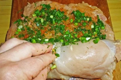 Рецепт курячий рулет, запечений у фользі покроковий з фотографіями (фользі) Рецепт курячий рулет, запечений у фользі покроковий з фотографіями