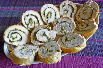 Рецепт курячий рулет, запечений у фользі покроковий з фотографіями (рулет) Рецепт курячий рулет, запечений у фользі покроковий з фотографіями