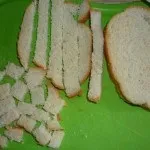 Салат з солоними огірками
