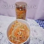 Салат з консервованої сайра, яйцем і огірком (яйцем) Салат з консервованої сайра, яйцем і огірком