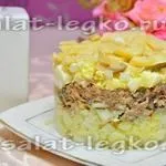 Салат з консервованої сайра, яйцем і огірком (кріп) Салат з консервованої сайра, яйцем і огірком