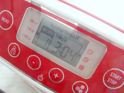 Житньо-пшеничний хліб в хлібопічці moulinex прекрасна половина (інтер'єр) Житньо-пшеничний хліб в хлібопічці moulinex прекрасна половина