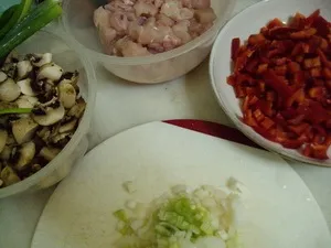 Штрудель з куркою і грибами рецепт з фотографіями (штрудель) Штрудель з куркою і грибами рецепт з фотографіями