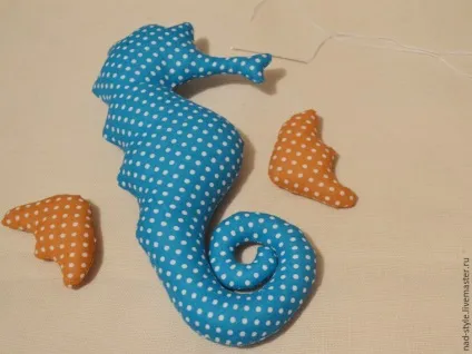 Шиємо морського коника - ярмарок майстрів - ручна робота, handmade (внутрішню сторону плавника) Шиємо морського коника - ярмарок майстрів - ручна робота, handmade