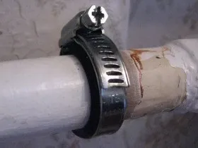 Швидка допомога для протікає радіатора