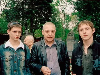 Син Нікуліна показав сімейні фотографії - психологія (максим Нікулін) Син Нікуліна показав сімейні фотографії - психологія