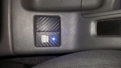 Стаціонарний usb-роз'єм в автомобіль своїми руками (usb-роз'єм) Стаціонарний usb-роз'єм в автомобіль своїми руками