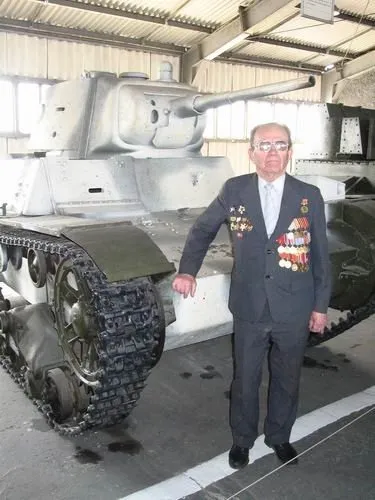 Телетанк є і такий (17 фото)