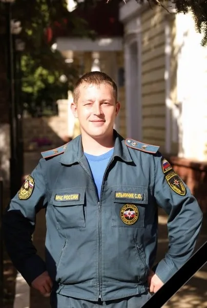 Так рано бог забирає до себе тільки найкращих ... (кращих) Так рано бог забирає до себе тільки найкращих ...