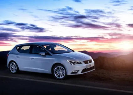 Топ-10 хетчбеків з «автоматами» до 800 000 рублів - автомобілі