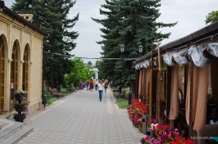 Машук, провал, парк квітник, озеро Тамбукан - пятигорск (квітник) Машук, провал, парк квітник, озеро Тамбукан - пятигорск
