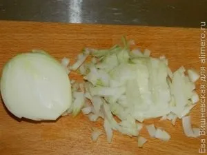 Тушкований кабачок з куркою (дієтичне блюдо) Тушкований кабачок з куркою