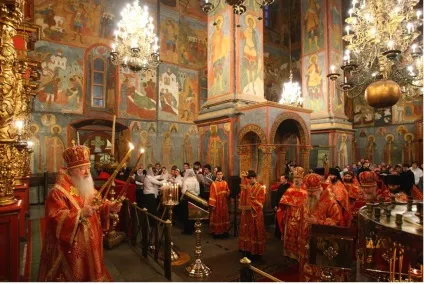 У скільки в церквии починається служба ранкова, вечірня, недільна (скільки) У скільки в церквии починається служба ранкова, вечірня, недільна