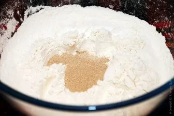 Хліб з пшеничного борошна приготований з душею