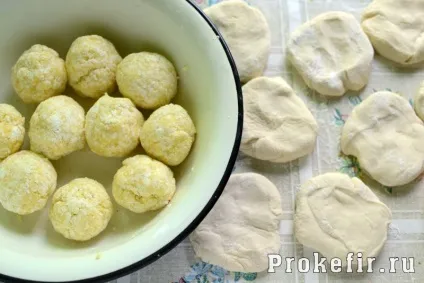 Хичіни з сиром і картоплею - рецепт з фото крок за кроком (картоплею) Хичіни з сиром і картоплею - рецепт з фото крок за кроком