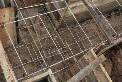 В'язка арматури пластиковими хомутами як в'язати склопластикову арматуру для стрічкового (як правильно в'язати склопластикову арматуру для фундаменту) В'язка арматури пластиковими хомутами як в'язати склопластикову арматуру для стрічкового