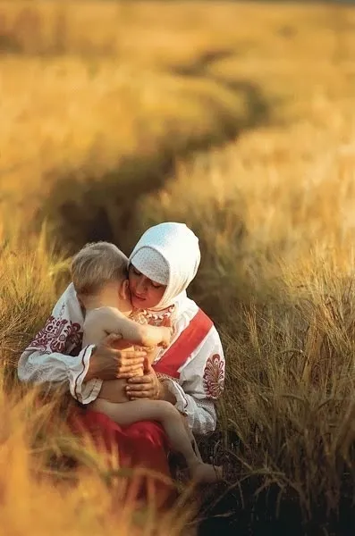 Тут український дух, тут Руссю пахне - що це за запах (россия) Тут український дух, тут Руссю пахне - що це за запах