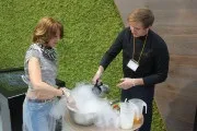 Майстер-клас з приготування морозива за допомогою рідкого азоту все майстер-класи виїзні (морозиво) Майстер-клас з приготування морозива за допомогою рідкого азоту все майстер-класи виїзні