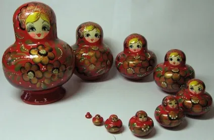 Матрьошка - сімволУкаіни і російської душі (символ) Матрьошка - сімволУкаіни і російської душі