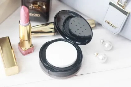 Max factor тональна основа miracle touch, a l i n d i a r y
