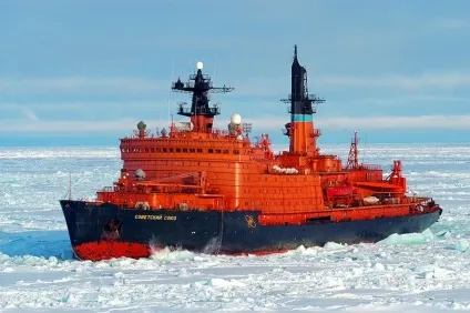 7 Радянських атомних криголамів, російська сімка