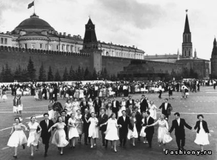 Атестат в крові »