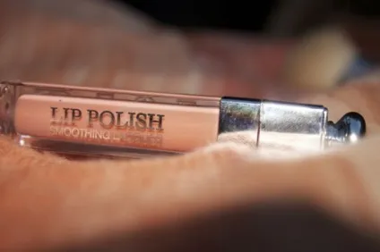 Блиски для збільшення губ в моїй косметичці відгуки (dior) Блиски для збільшення губ в моїй косметичці відгуки