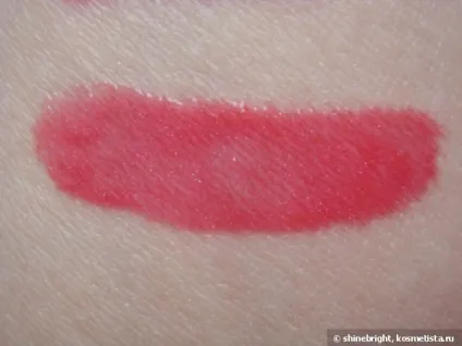 Блиск для губ revlon super lustrous lip gloss в відтінках 205, 210, 215, 225, 235, 240, 255 відгуки (Свотч) Блиск для губ revlon super lustrous lip gloss в відтінках 205, 210, 215, 225, 235, 240, 255 відгуки