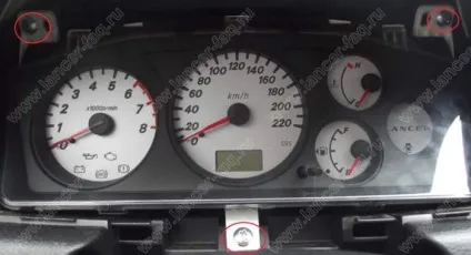 Mitsubishi lancer ix зняття приладової панелі (Мітсубісі) Mitsubishi lancer ix зняття приладової панелі