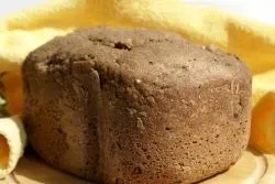 Чорний хліб в хлібопічці