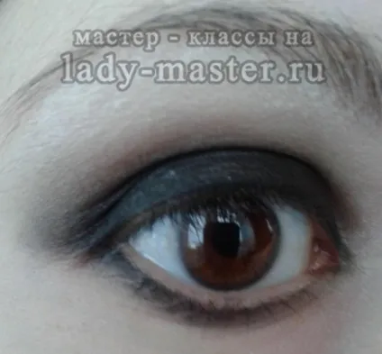 Чорний макіяж для карих очей, майстер - клас з покроковими фото (макіяж) Чорний макіяж для карих очей, майстер - клас з покроковими фото