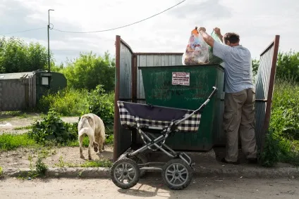 Що робити з бездомними -