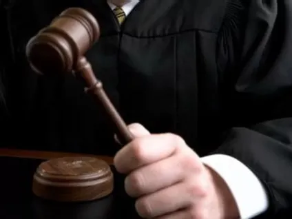 Що робити якщо суддя навмисно затягує процес в суді (робити) Що робити якщо суддя навмисно затягує процес в суді