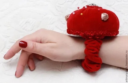 Робимо игольниц-браслет за сорок хвилин - ярмарок майстрів - ручна робота, handmade (оксамит) Робимо игольниц-браслет за сорок хвилин - ярмарок майстрів - ручна робота, handmade