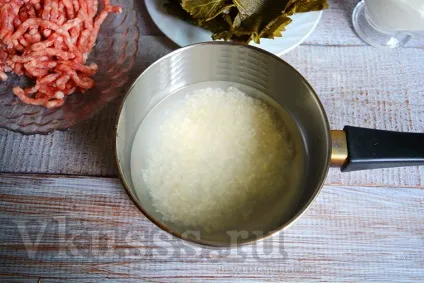 Долма по-вірменськи рецепт з фото (з часниковим соусом) (часниковим) Долма по-вірменськи рецепт з фото (з часниковим соусом)