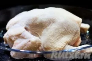 Домашня курка в рукаві в духовці - готуємо покроково з фото