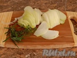 Домашня курка в рукаві в духовці - готуємо покроково з фото