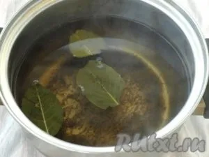 Домашня курка в рукаві в духовці - готуємо покроково з фото